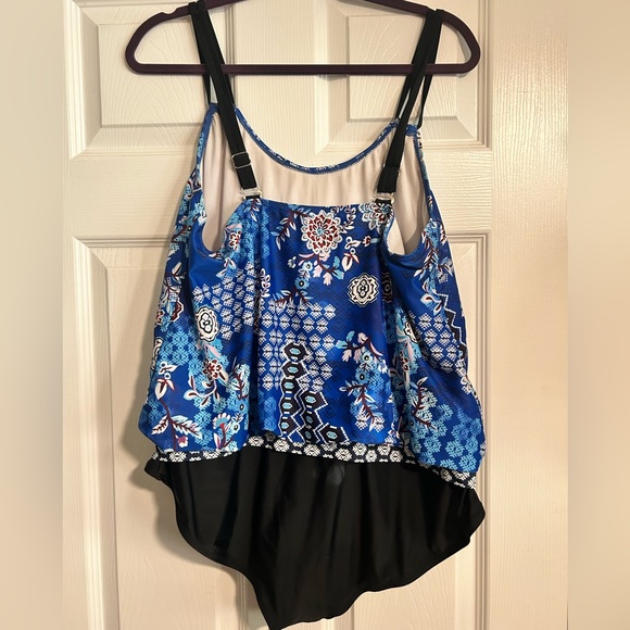 One piece bathing suit women’s size xl - Picture 4 of 5